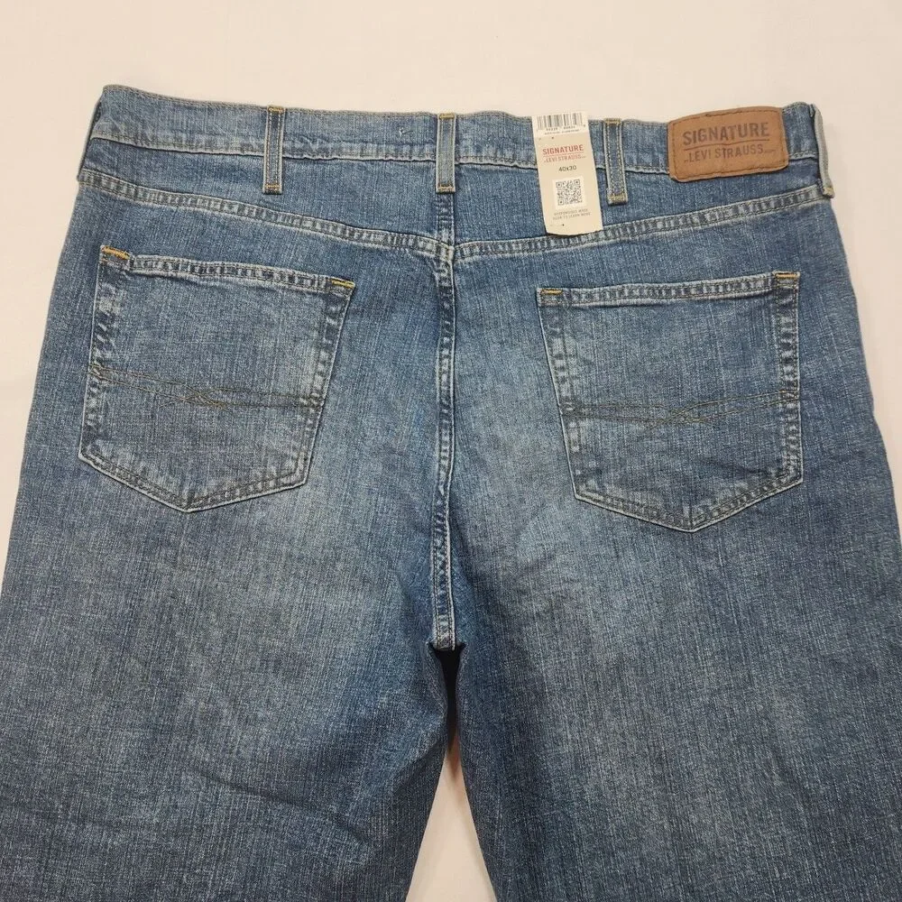 Levi's Strauss Signature Jeans Athletic Fit Size 40 x 30 Medium Wash Blue Denim